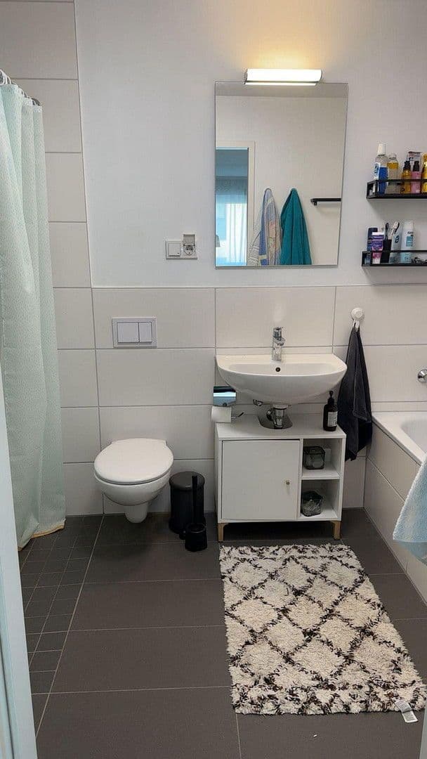 Prenájom bytu 3-izbový 71 m², Aristide-Briand-Str. 2, Herzogenaurach, Bavorsko Prenájom bytu 3-izbový 71 m², Aristide-Briand-Str. 2, Herzogenaurach, Bavorsko