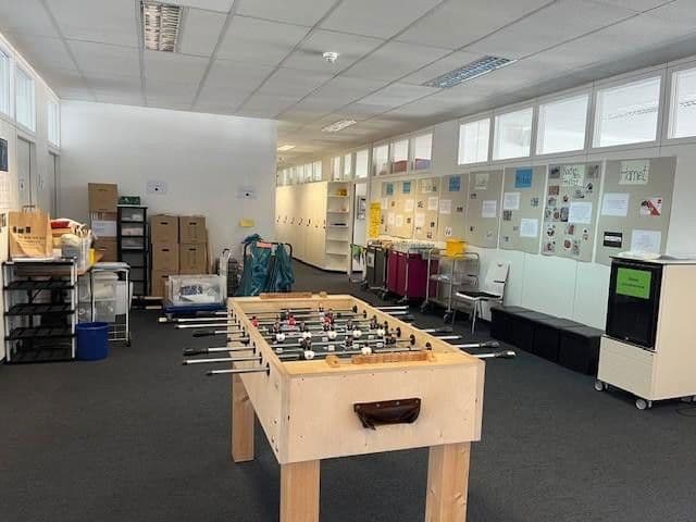 Prenájom kancelárie 270 m², Breitwiesenstraße 13, Stuttgart, Bádensko-Wurttembersko Prenájom kancelárie 270 m², Breitwiesenstraße 13, Stuttgart, Bádensko-Wurttembersko