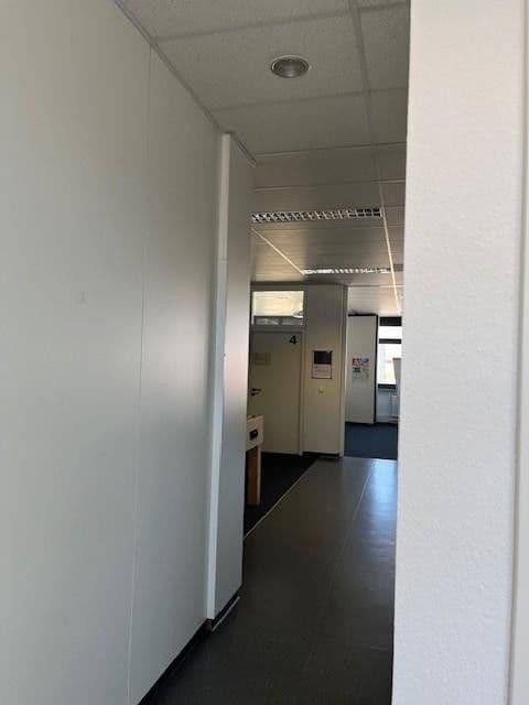 Prenájom kancelárie 270 m², Breitwiesenstraße 13, Stuttgart, Bádensko-Wurttembersko Prenájom kancelárie 270 m², Breitwiesenstraße 13, Stuttgart, Bádensko-Wurttembersko