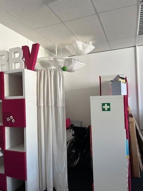 Prenájom kancelárie 270 m², Breitwiesenstraße 13, Stuttgart, Bádensko-Wurttembersko Prenájom kancelárie 270 m², Breitwiesenstraße 13, Stuttgart, Bádensko-Wurttembersko