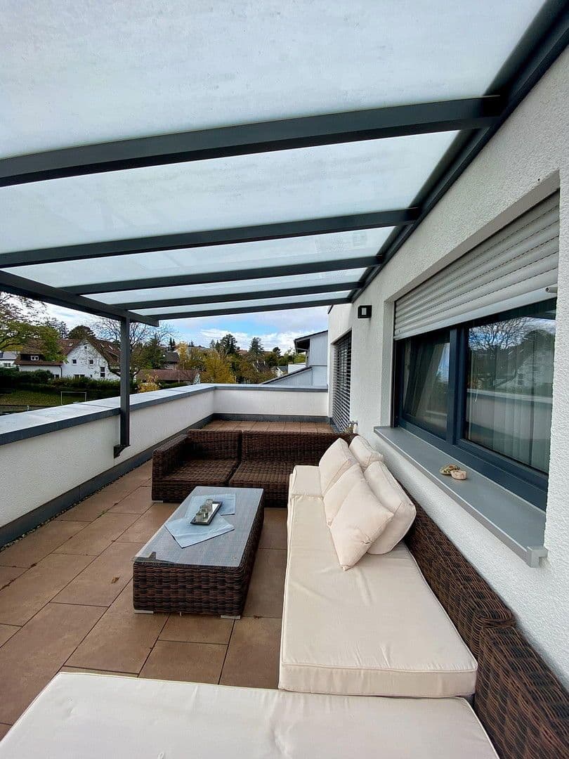 Prenájom bytu 4-izbový 120 m², Heilbronn, Bádensko-Wurttembersko Prenájom bytu 4-izbový 120 m², Heilbronn, Bádensko-Wurttembersko