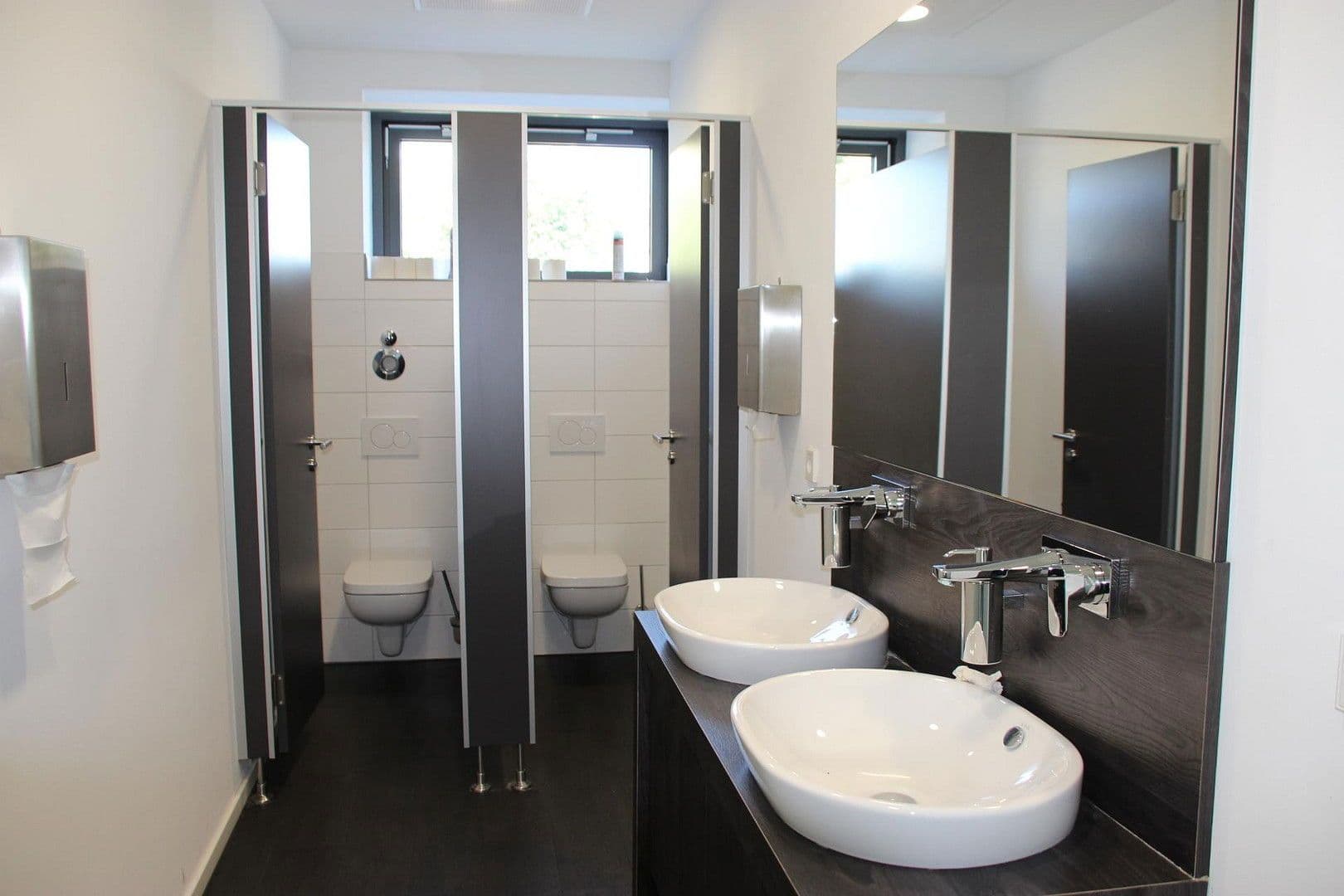 Prenájom kancelárie 1.000 m², Franz-Grashof-Straße 5, Mannheim, Bádensko-Wurttembersko Prenájom kancelárie 1.000 m², Franz-Grashof-Straße 5, Mannheim, Bádensko-Wurttembersko