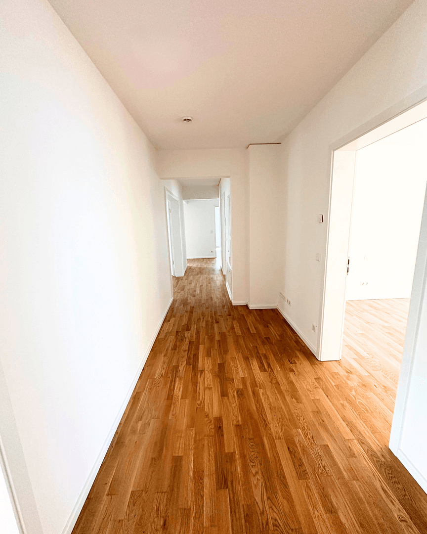 Prenájom bytu 5-izbový 198 m², Krachtstr. 8, Berlin, Berlín Prenájom bytu 5-izbový 198 m², Krachtstr. 8, Berlin, Berlín