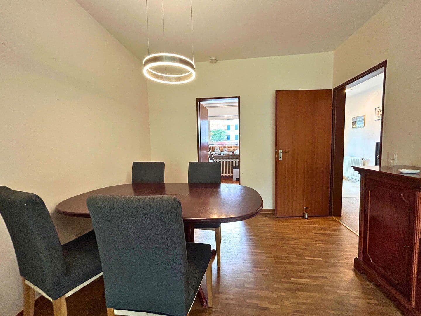 Predaj domu 127 m², pozemek 266 m², Köln, Severné Porýnie - Westfálsko Predaj domu 127 m², pozemek 266 m², Köln, Severné Porýnie - Westfálsko