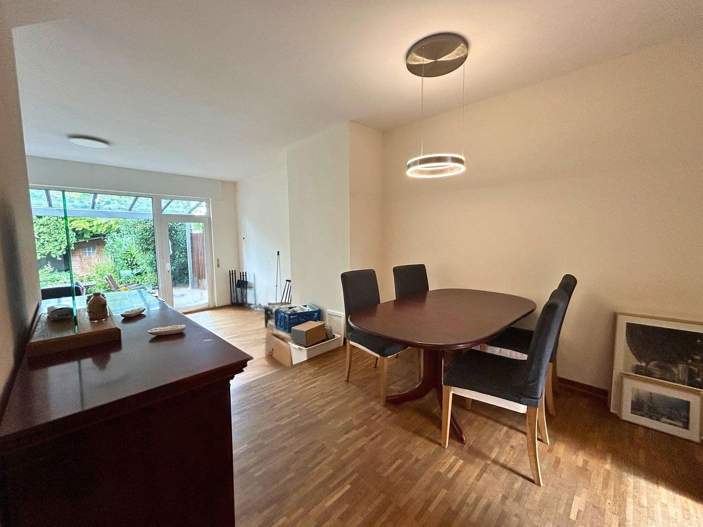 Predaj domu 127 m², pozemek 266 m², Köln, Severné Porýnie - Westfálsko Predaj domu 127 m², pozemek 266 m², Köln, Severné Porýnie - Westfálsko