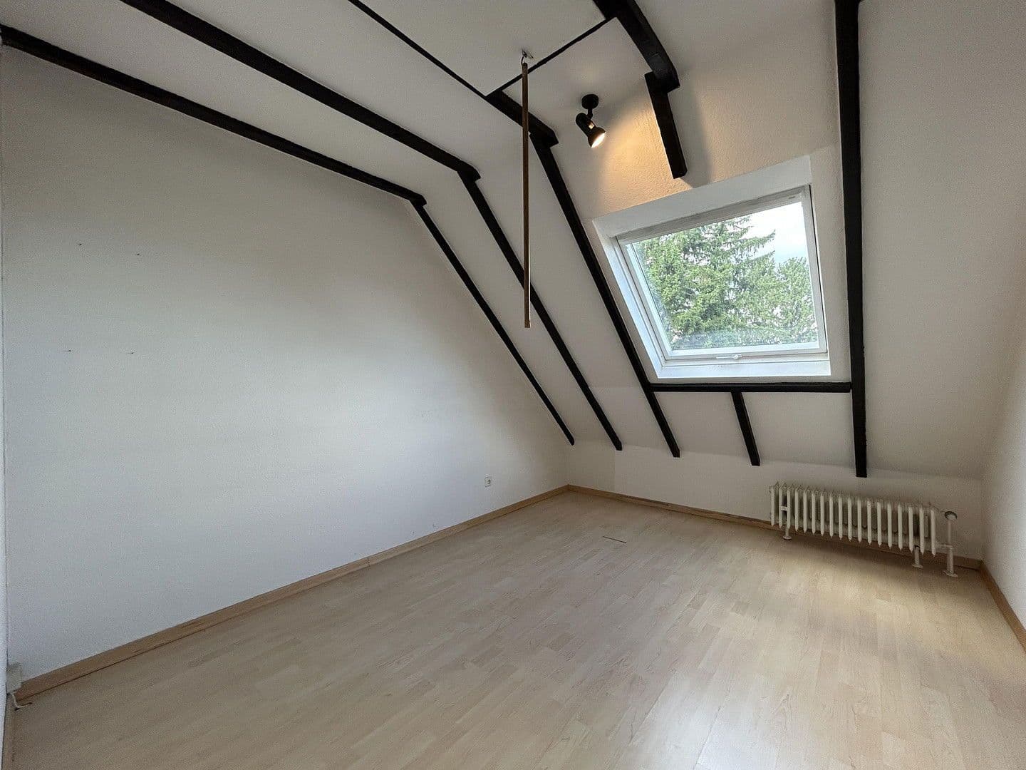 Predaj domu 127 m², pozemek 266 m², Köln, Severné Porýnie - Westfálsko Predaj domu 127 m², pozemek 266 m², Köln, Severné Porýnie - Westfálsko