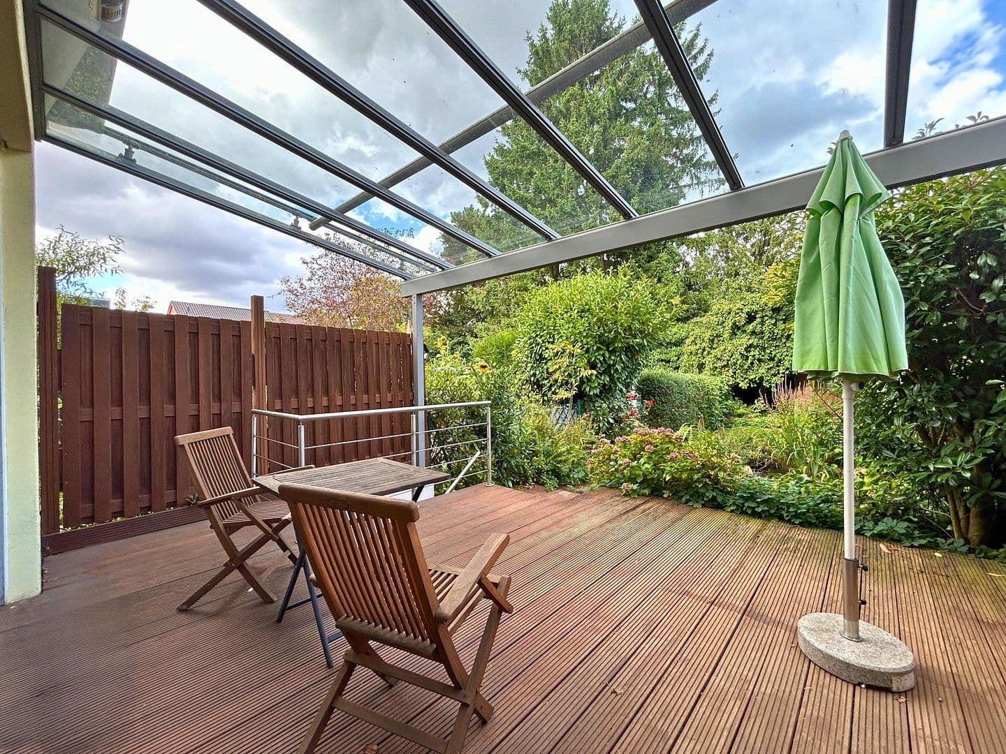 Predaj domu 127 m², pozemek 266 m², Köln, Severné Porýnie - Westfálsko Predaj domu 127 m², pozemek 266 m², Köln, Severné Porýnie - Westfálsko