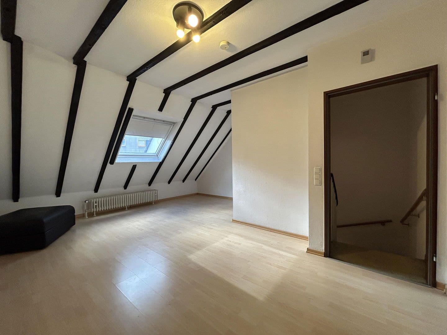 Predaj domu 127 m², pozemek 266 m², Köln, Severné Porýnie - Westfálsko Predaj domu 127 m², pozemek 266 m², Köln, Severné Porýnie - Westfálsko