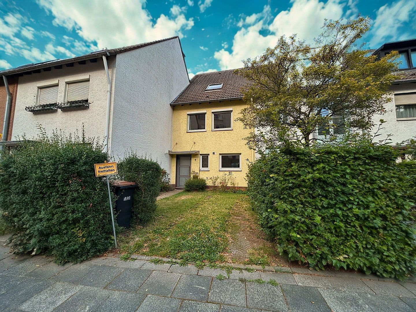 Predaj domu 127 m², pozemek 266 m², Köln, Severné Porýnie - Westfálsko Predaj domu 127 m², pozemek 266 m², Köln, Severné Porýnie - Westfálsko