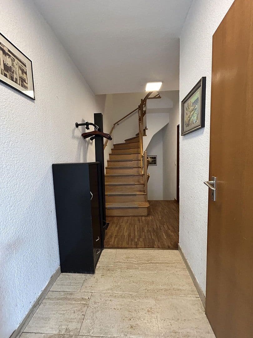 Predaj domu 127 m², pozemek 266 m², Köln, Severné Porýnie - Westfálsko Predaj domu 127 m², pozemek 266 m², Köln, Severné Porýnie - Westfálsko