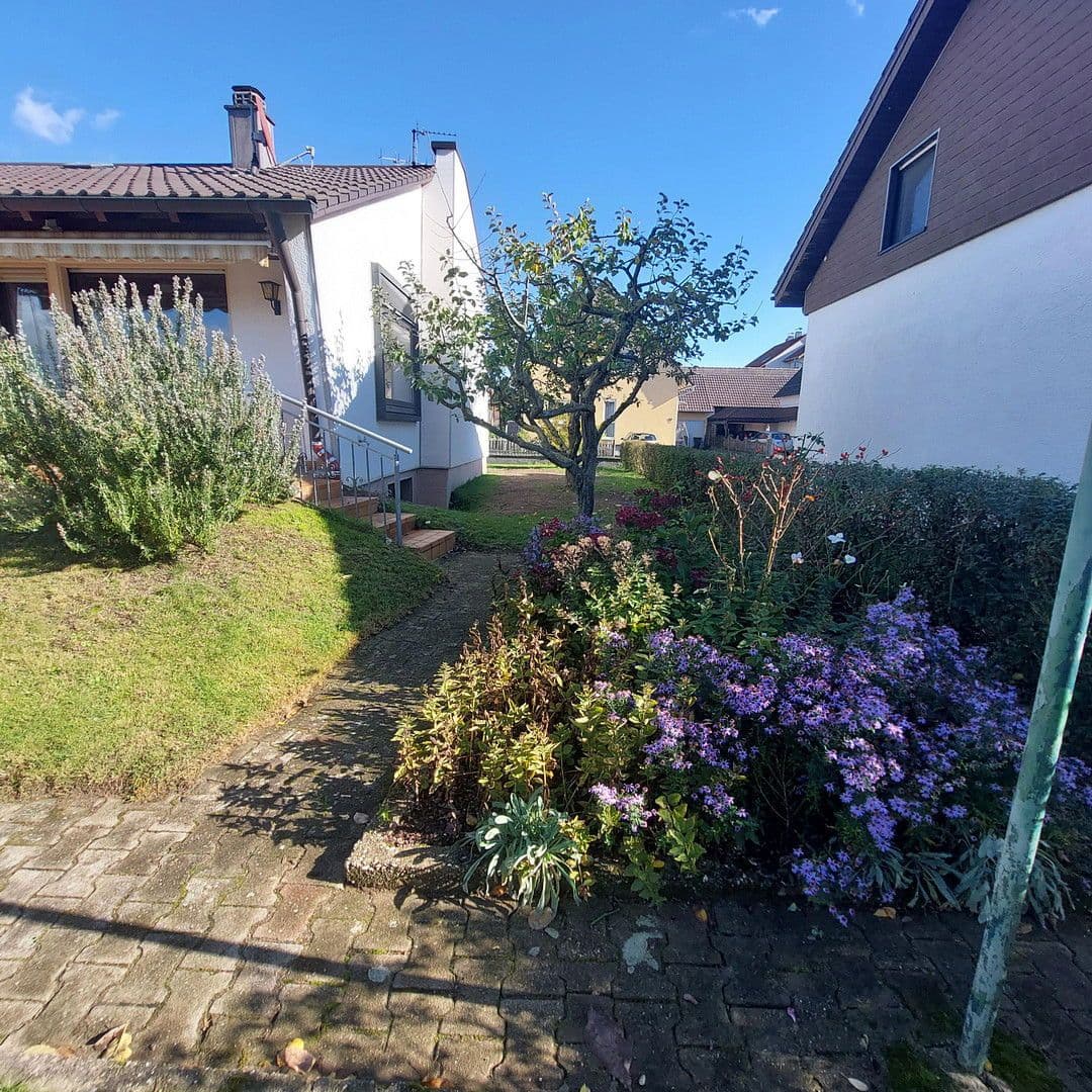 Predaj domu 80 m², pozemek 546 m², Durmersheim, Bádensko-Wurttembersko Predaj domu 80 m², pozemek 546 m², Durmersheim, Bádensko-Wurttembersko