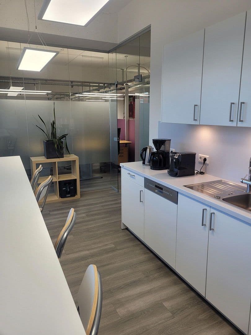 Prenájom kancelárie 200 m², Winterhuder Weg 31, Hamburg, Hamburg Prenájom kancelárie 200 m², Winterhuder Weg 31, Hamburg, Hamburg