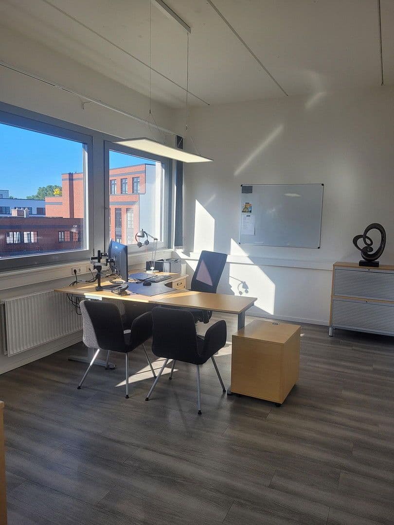 Prenájom kancelárie 200 m², Winterhuder Weg 31, Hamburg, Hamburg Prenájom kancelárie 200 m², Winterhuder Weg 31, Hamburg, Hamburg