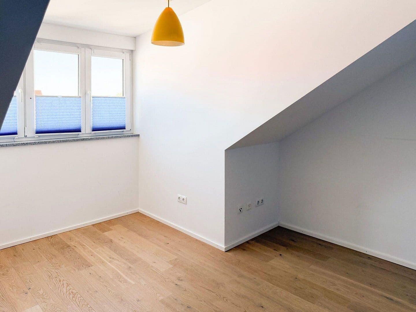 Predaj bytu 4-izbový 86 m², Höhenkirchen-Siegertsbrunn, Bavorsko Predaj bytu 4-izbový 86 m², Höhenkirchen-Siegertsbrunn, Bavorsko