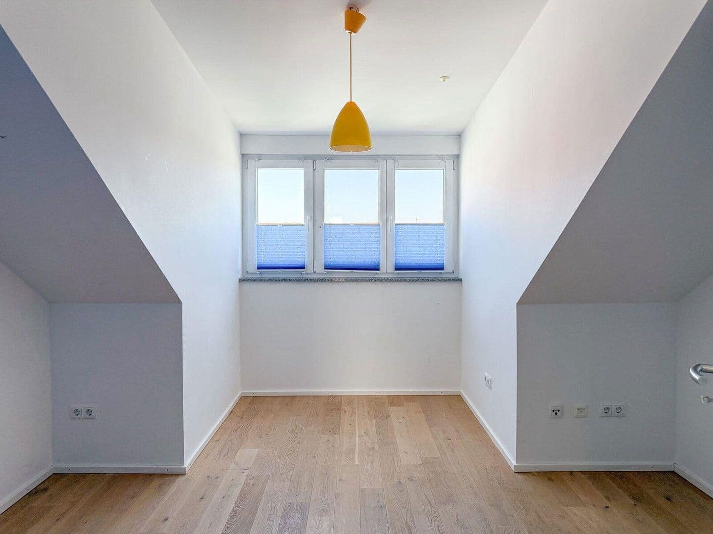 Predaj bytu 4-izbový 86 m², Höhenkirchen-Siegertsbrunn, Bavorsko Predaj bytu 4-izbový 86 m², Höhenkirchen-Siegertsbrunn, Bavorsko