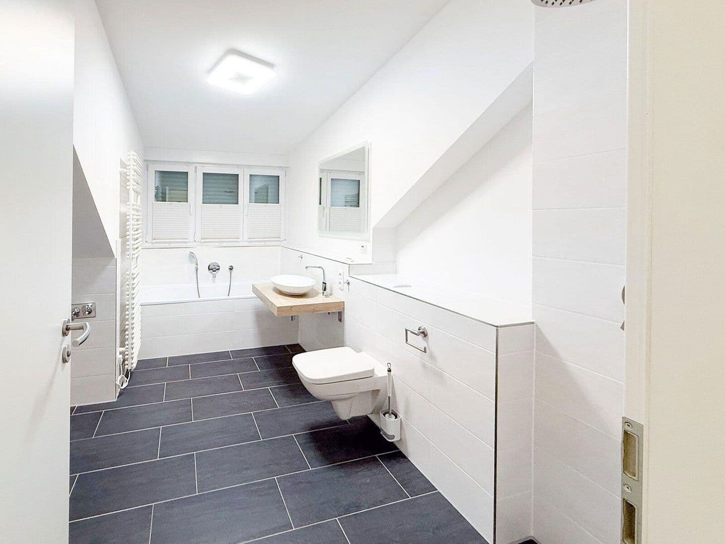 Predaj bytu 4-izbový 86 m², Höhenkirchen-Siegertsbrunn, Bavorsko Predaj bytu 4-izbový 86 m², Höhenkirchen-Siegertsbrunn, Bavorsko