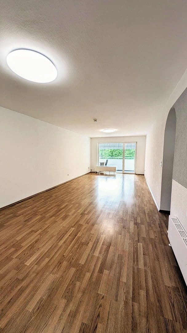 Prenájom bytu 4-izbový 107 m², Berlinerstrasse 36, Landstuhl, Porýnie-Falcko Prenájom bytu 4-izbový 107 m², Berlinerstrasse 36, Landstuhl, Porýnie-Falcko