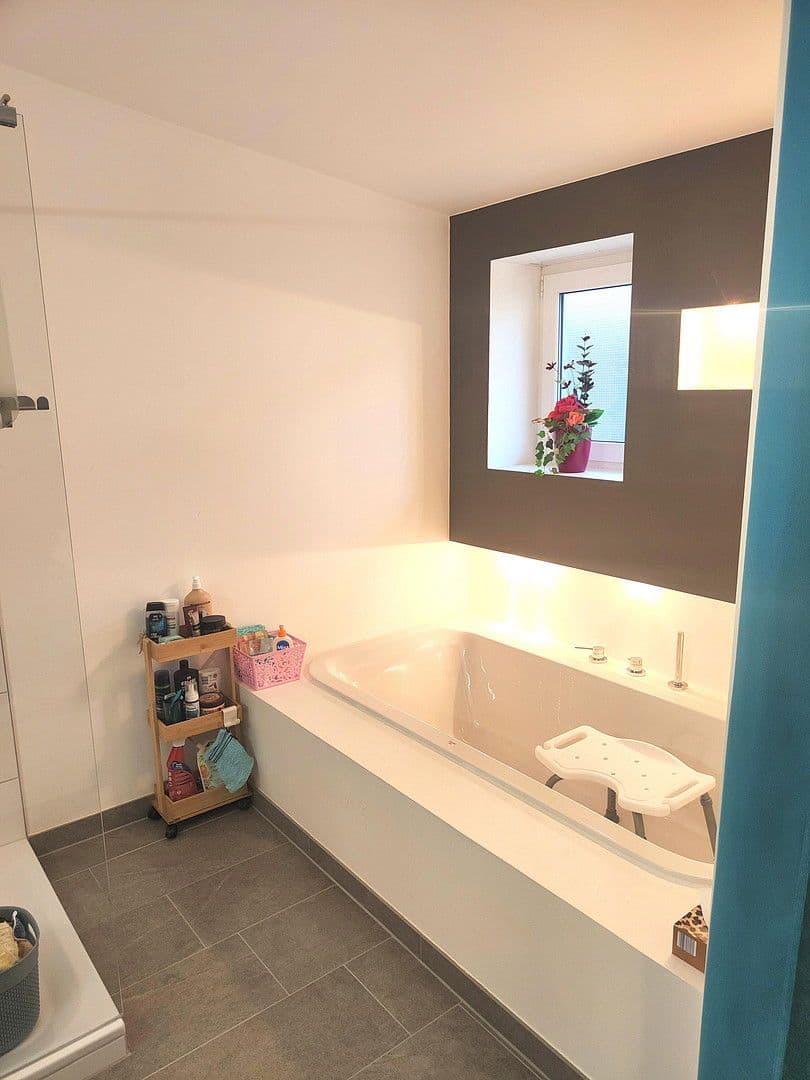 Predaj domu 136 m², pozemek 144 m², Sophie Tschorn Str. 71, Stuttgart, Bádensko-Wurttembersko Predaj domu 136 m², pozemek 144 m², Sophie Tschorn Str. 71, Stuttgart, Bádensko-Wurttembersko