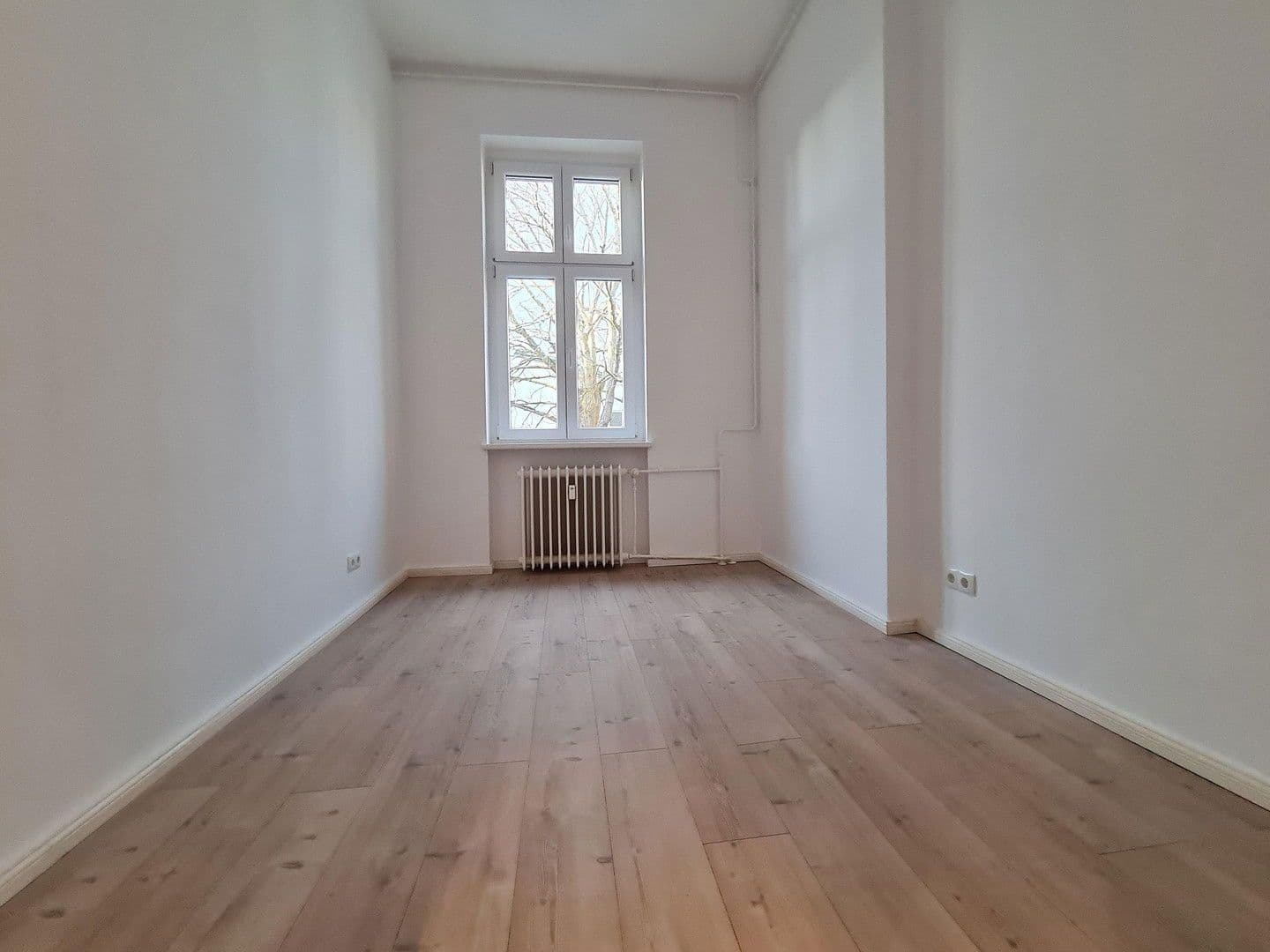 Predaj bytu 3-izbový 86 m², Berlin, Berlín Predaj bytu 3-izbový 86 m², Berlin, Berlín