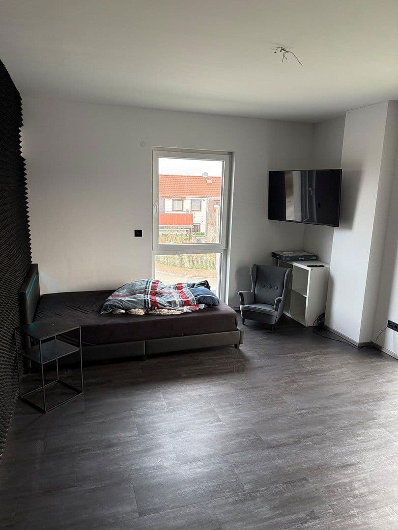 Predaj domu 160 m², pozemek 806 m², Scheppauer Weg 15, Königslutter am Elm, Dolné Sasko Predaj domu 160 m², pozemek 806 m², Scheppauer Weg 15, Königslutter am Elm, Dolné Sasko