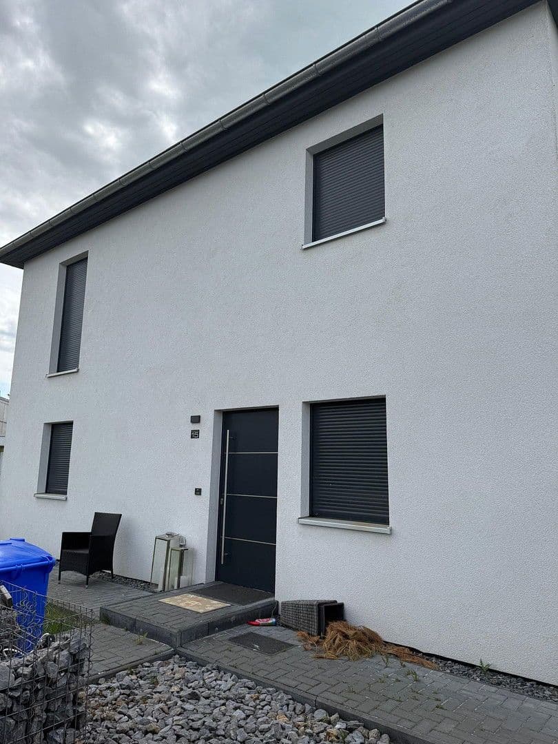 Predaj domu 160 m², pozemek 806 m², Scheppauer Weg 15, Königslutter am Elm, Dolné Sasko Predaj domu 160 m², pozemek 806 m², Scheppauer Weg 15, Königslutter am Elm, Dolné Sasko