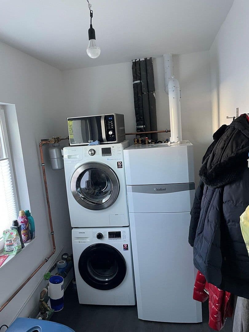 Predaj domu 160 m², pozemek 806 m², Scheppauer Weg 15, Königslutter am Elm, Dolné Sasko Predaj domu 160 m², pozemek 806 m², Scheppauer Weg 15, Königslutter am Elm, Dolné Sasko