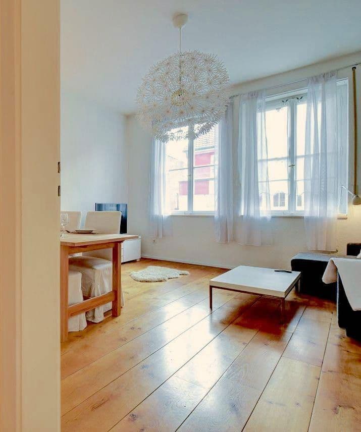 Prenájom bytu 2-izbový 52 m², Stuttgart, Bádensko-Wurttembersko Prenájom bytu 2-izbový 52 m², Stuttgart, Bádensko-Wurttembersko