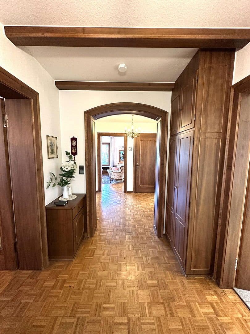 Predaj domu 300 m², pozemek 688 m², Wiesenstraße, Offenbach am Main, Hesensko Predaj domu 300 m², pozemek 688 m², Wiesenstraße, Offenbach am Main, Hesensko