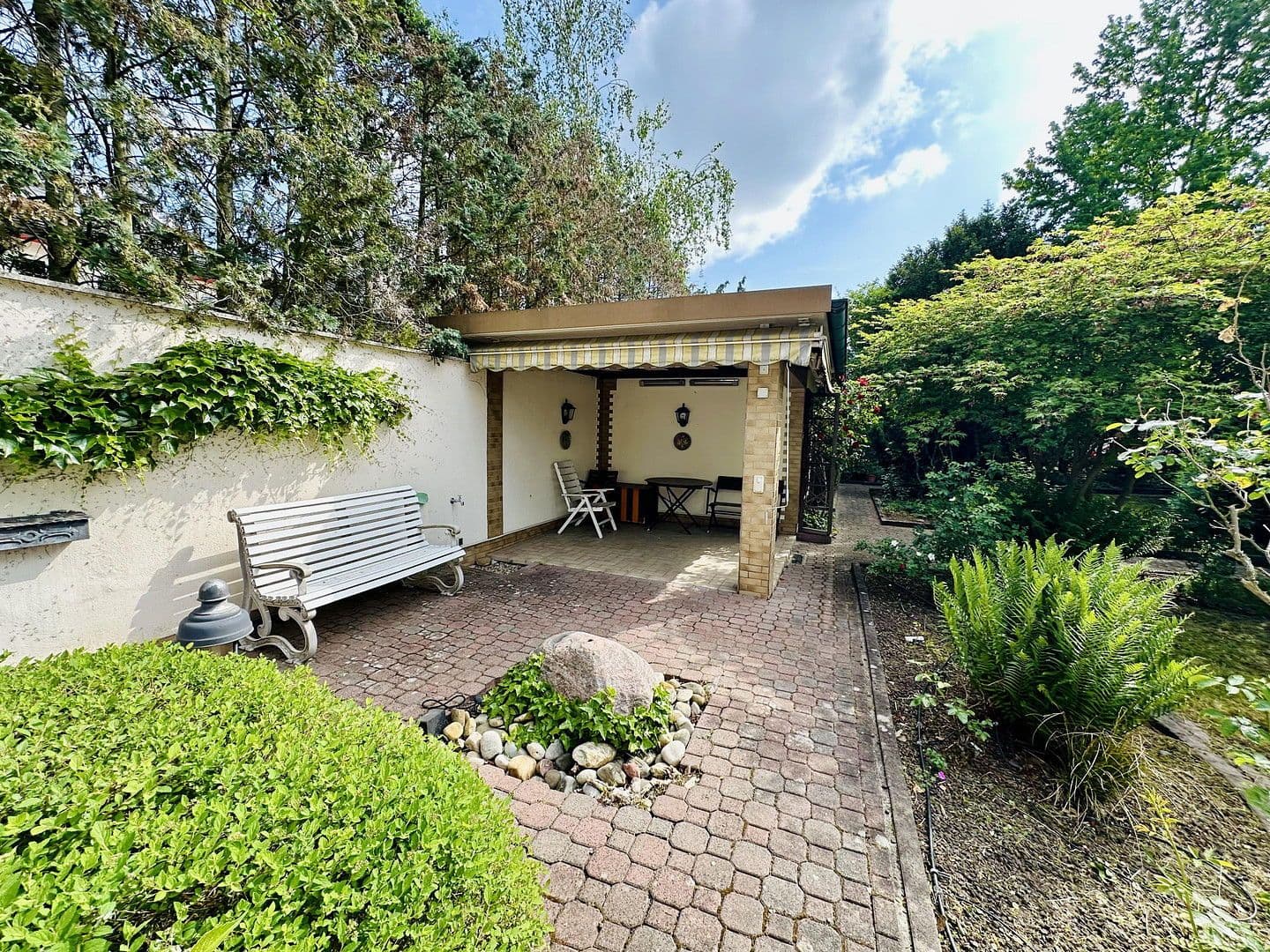 Predaj domu 300 m², pozemek 688 m², Wiesenstraße, Offenbach am Main, Hesensko Predaj domu 300 m², pozemek 688 m², Wiesenstraße, Offenbach am Main, Hesensko