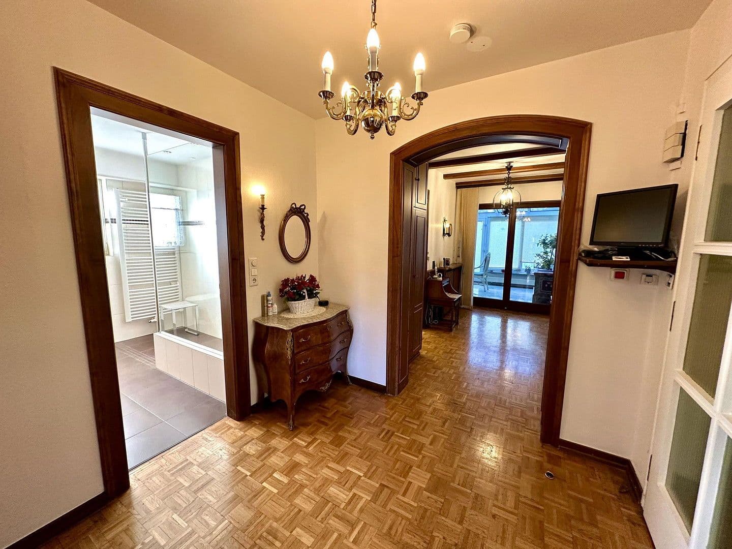 Predaj domu 300 m², pozemek 688 m², Wiesenstraße, Offenbach am Main, Hesensko Predaj domu 300 m², pozemek 688 m², Wiesenstraße, Offenbach am Main, Hesensko