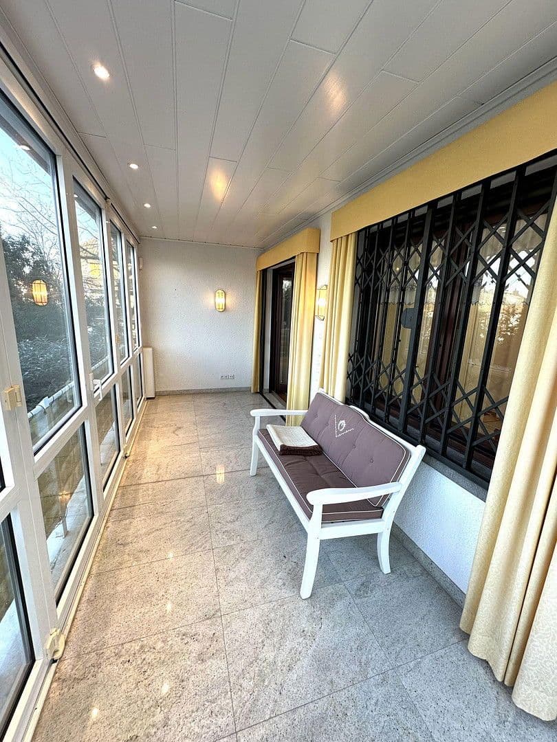 Predaj domu 300 m², pozemek 688 m², Wiesenstraße, Offenbach am Main, Hesensko Predaj domu 300 m², pozemek 688 m², Wiesenstraße, Offenbach am Main, Hesensko