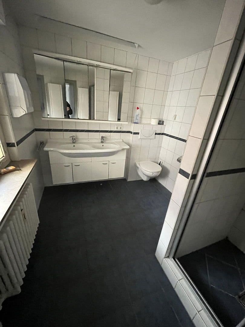 Prenájom kancelárie 300 m², Ravensberger Str. 2, Versmold, Severné Porýnie - Westfálsko Prenájom kancelárie 300 m², Ravensberger Str. 2, Versmold, Severné Porýnie - Westfálsko