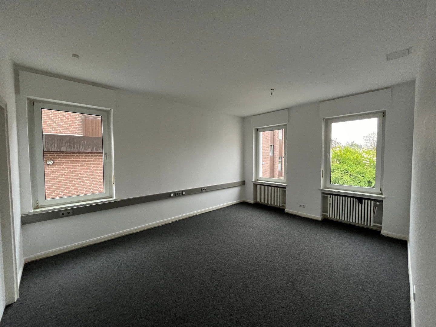 Prenájom kancelárie 300 m², Ravensberger Str. 2, Versmold, Severné Porýnie - Westfálsko Prenájom kancelárie 300 m², Ravensberger Str. 2, Versmold, Severné Porýnie - Westfálsko