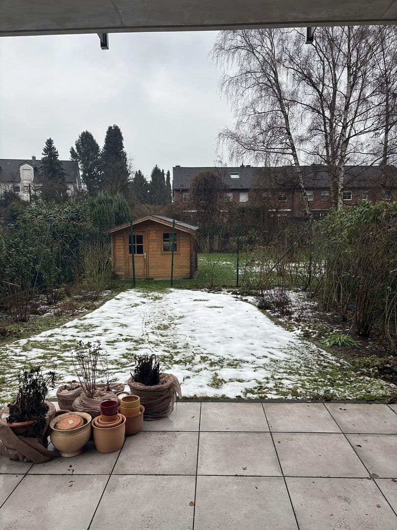 Prenájom bytu 2-izbový 79 m², Panderstr. 21, Duisburg, Severné Porýnie - Westfálsko Prenájom bytu 2-izbový 79 m², Panderstr. 21, Duisburg, Severné Porýnie - Westfálsko