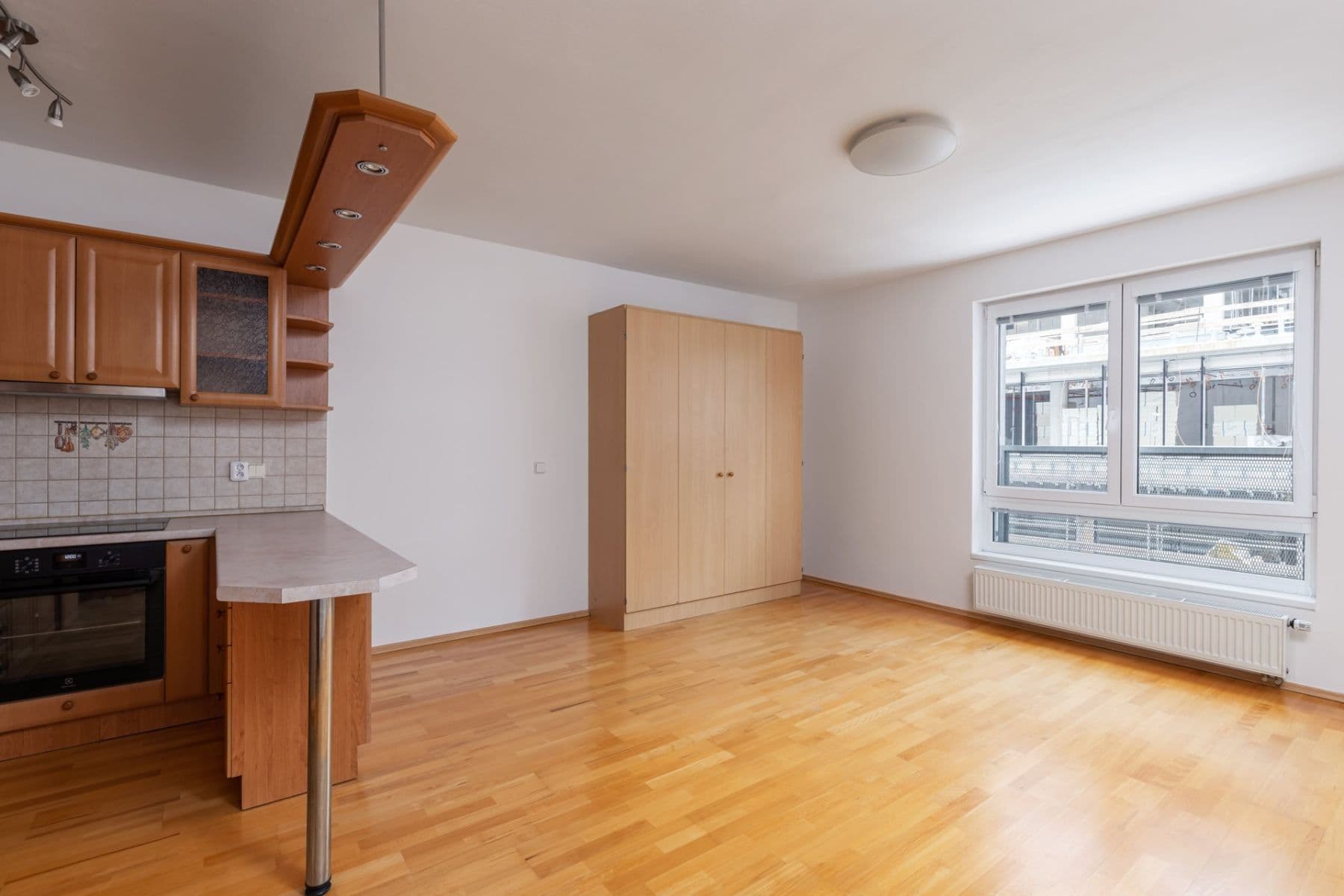 Prenájom bytu 1-izbový 39 m², Jemnická, Praha, Praha Prenájom bytu 1-izbový 39 m², Jemnická, Praha, Praha