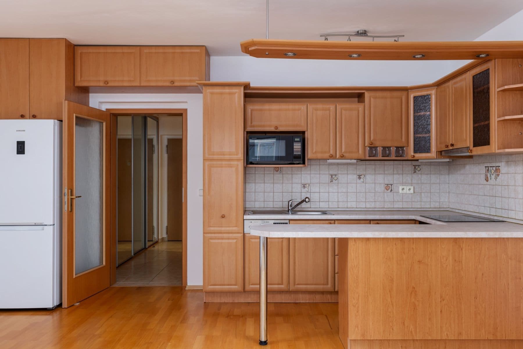 Prenájom bytu 1-izbový 39 m², Jemnická, Praha, Praha Prenájom bytu 1-izbový 39 m², Jemnická, Praha, Praha