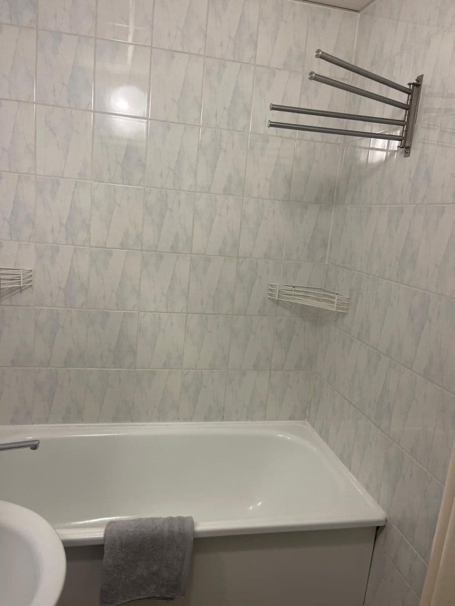 Predaj bytu 1-izbový 38 m², Kosmonautů, Karviná, Moravskoslezský kraj Predaj bytu 1-izbový 38 m², Kosmonautů, Karviná, Moravskoslezský kraj