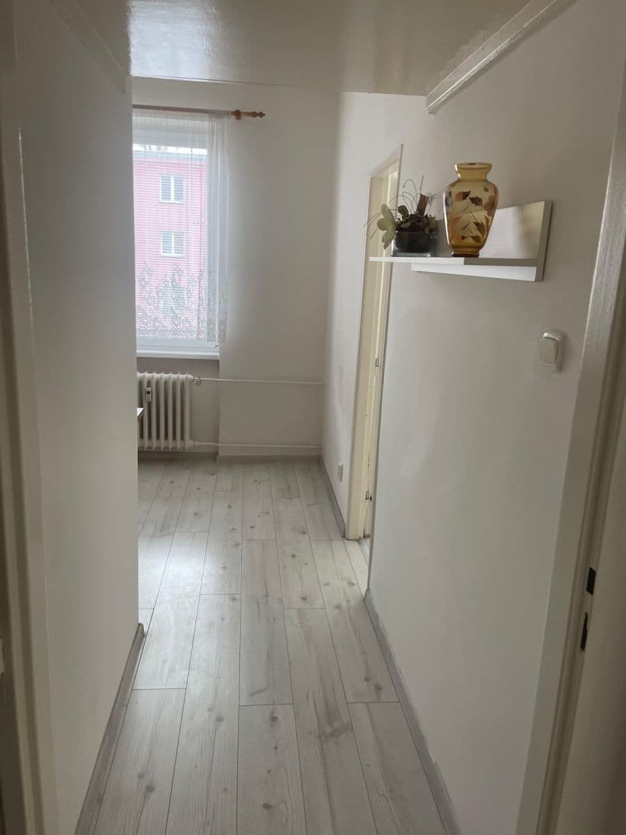 Predaj bytu 1-izbový 38 m², Kosmonautů, Karviná, Moravskoslezský kraj Predaj bytu 1-izbový 38 m², Kosmonautů, Karviná, Moravskoslezský kraj