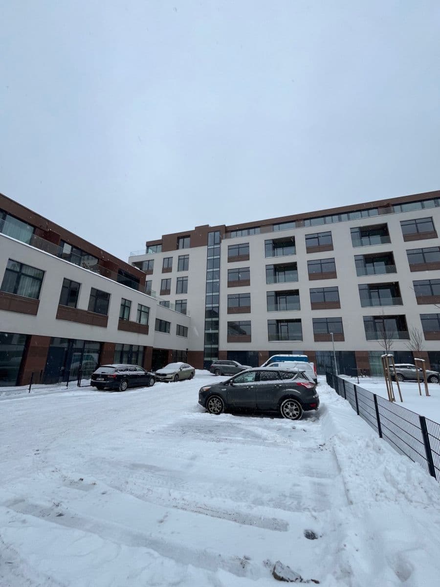 Prenájom bytu 1-izbový 38 m², Malešická, Praha, Praha Prenájom bytu 1-izbový 38 m², Malešická, Praha, Praha