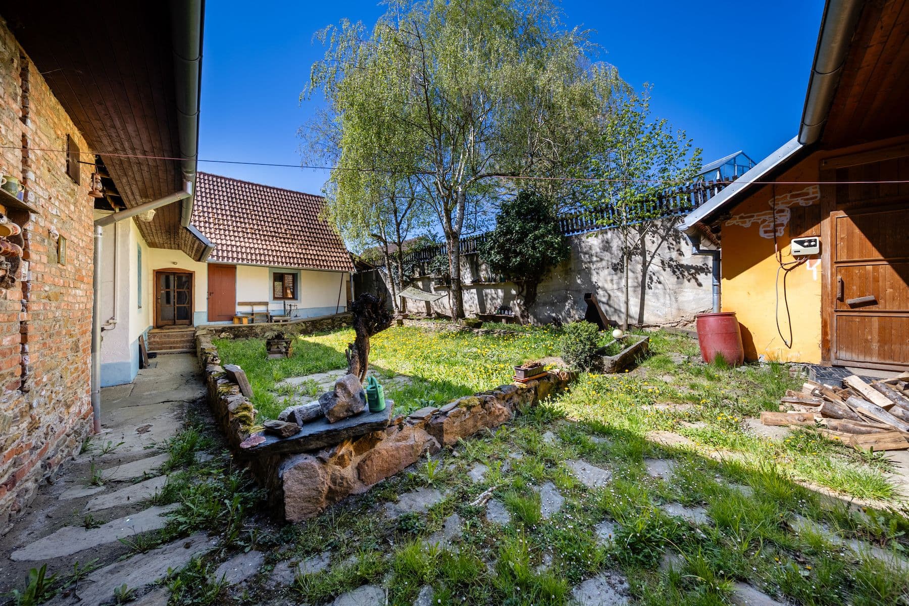 Predaj rekreačného objektu 80 m², pozemek 731 m², Týn nad Vltavou, Jihočeský kraj Predaj rekreačného objektu 80 m², pozemek 731 m², Týn nad Vltavou, Jihočeský kraj