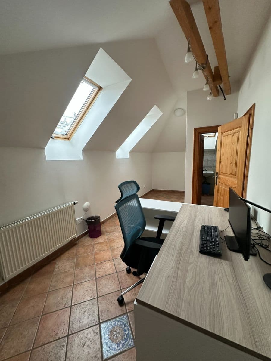 Prenájom domu 160 m², pozemek 43 m², K Horkám, Praha, Praha Prenájom domu 160 m², pozemek 43 m², K Horkám, Praha, Praha