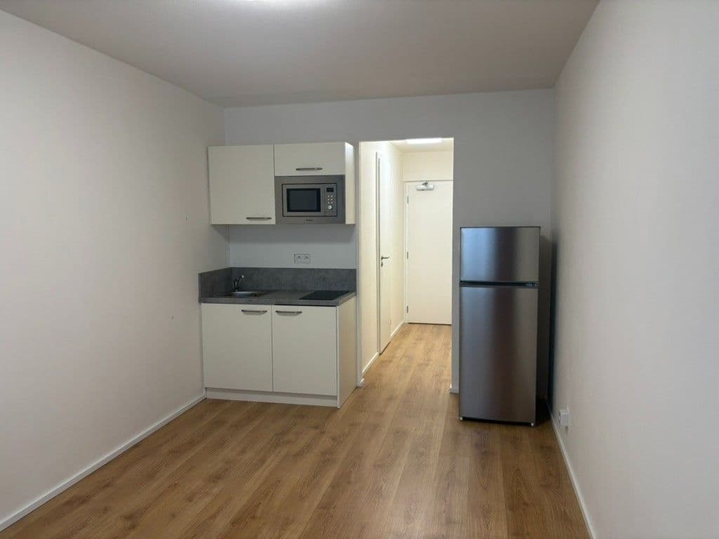 Prenájom bytu 1-izbový 23 m², Čenětická, Praha, Praha Prenájom bytu 1-izbový 23 m², Čenětická, Praha, Praha