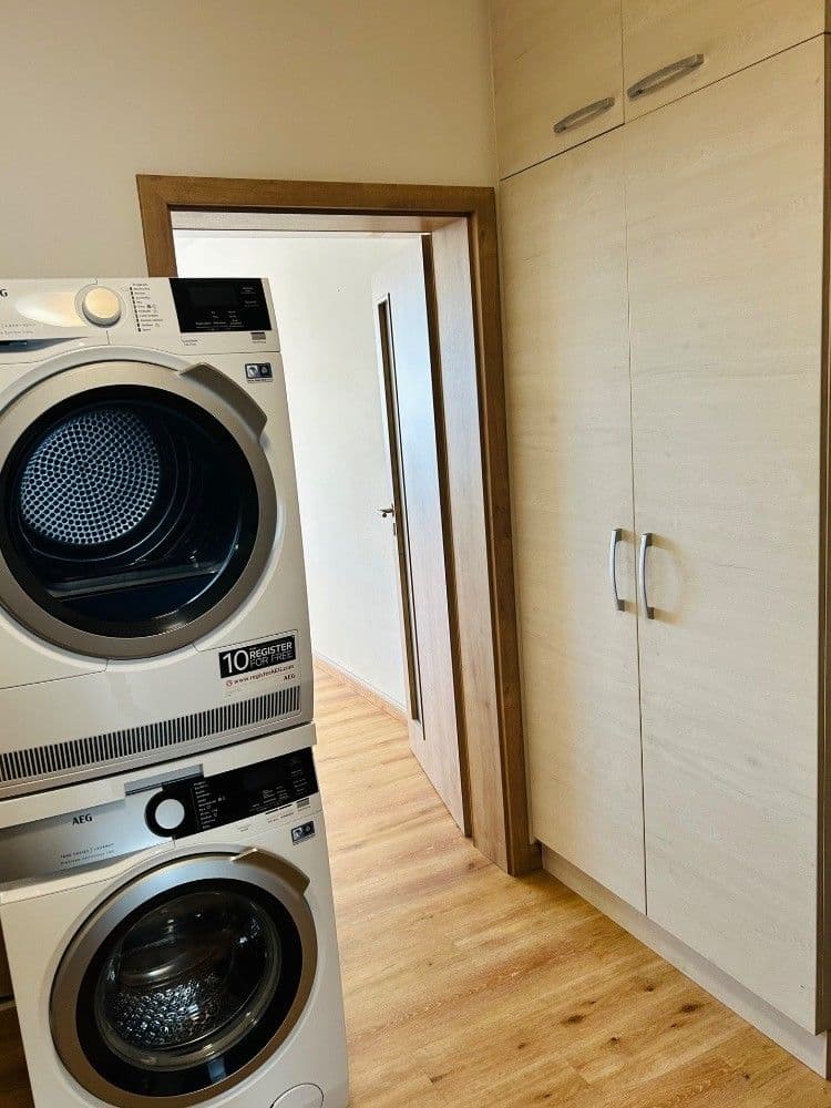 Prenájom bytu 3-izbový 81 m², České Vrbné, České Budějovice, Jihočeský kraj Prenájom bytu 3-izbový 81 m², České Vrbné, České Budějovice, Jihočeský kraj