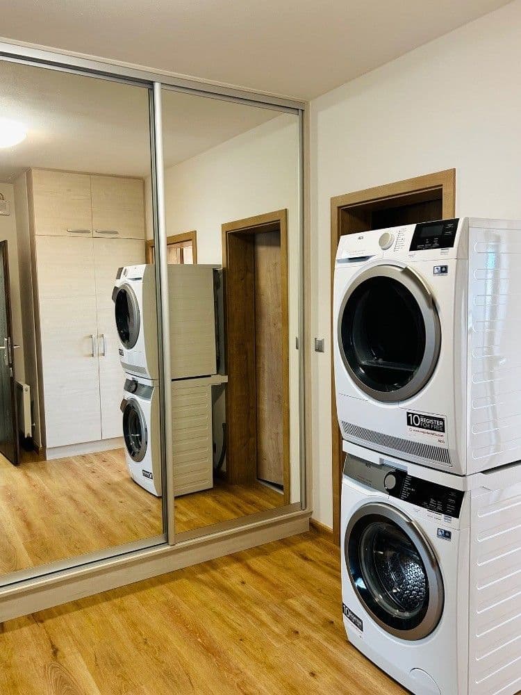 Prenájom bytu 3-izbový 81 m², České Vrbné, České Budějovice, Jihočeský kraj Prenájom bytu 3-izbový 81 m², České Vrbné, České Budějovice, Jihočeský kraj