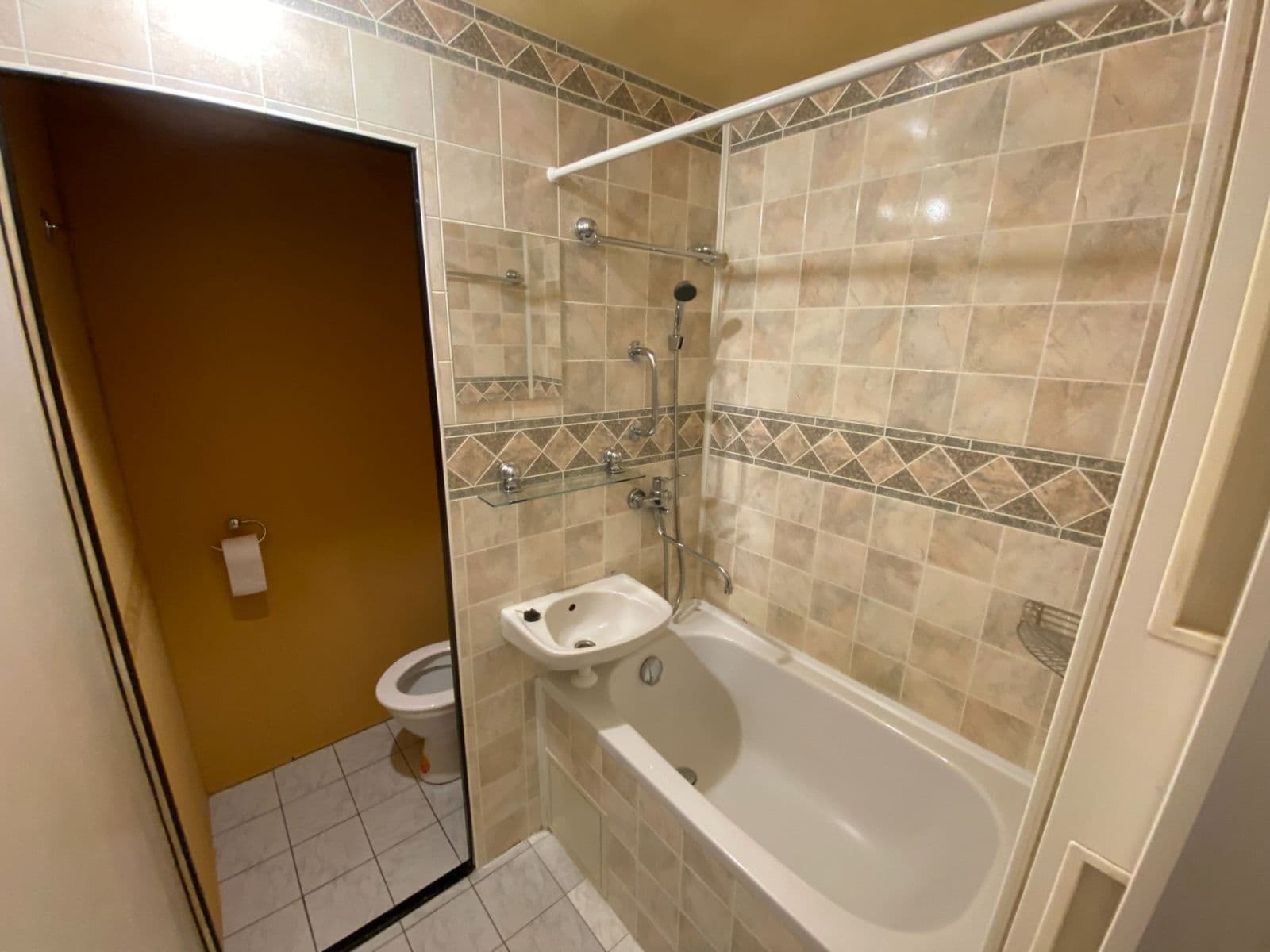 Predaj bytu 1-izbový 22 m², Hilarova, Ústí nad Labem, Ústecký kraj Predaj bytu 1-izbový 22 m², Hilarova, Ústí nad Labem, Ústecký kraj