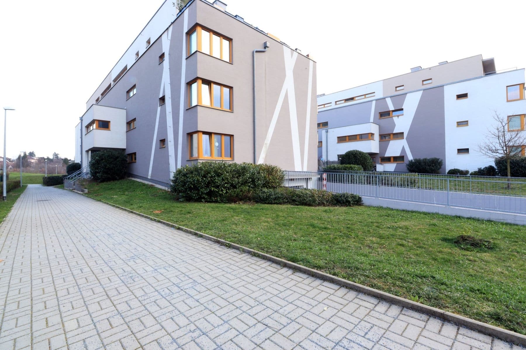 Prenájom bytu 2-izbový 50 m², U Hostavického potoka, Praha, Praha Prenájom bytu 2-izbový 50 m², U Hostavického potoka, Praha, Praha