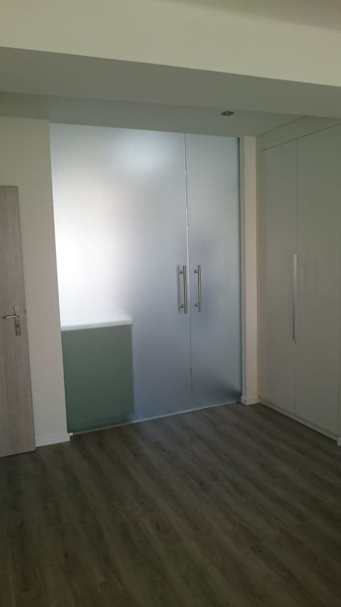 Prenájom bytu 2-izbový 54 m², Pod Lipami, Praha, Praha Prenájom bytu 2-izbový 54 m², Pod Lipami, Praha, Praha
