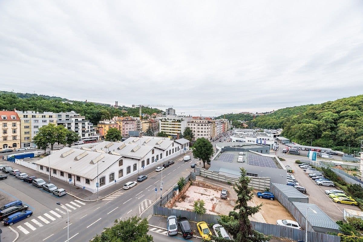 Prenájom bytu 1-izbový 39 m², Pod Klamovkou, Praha, Praha Prenájom bytu 1-izbový 39 m², Pod Klamovkou, Praha, Praha