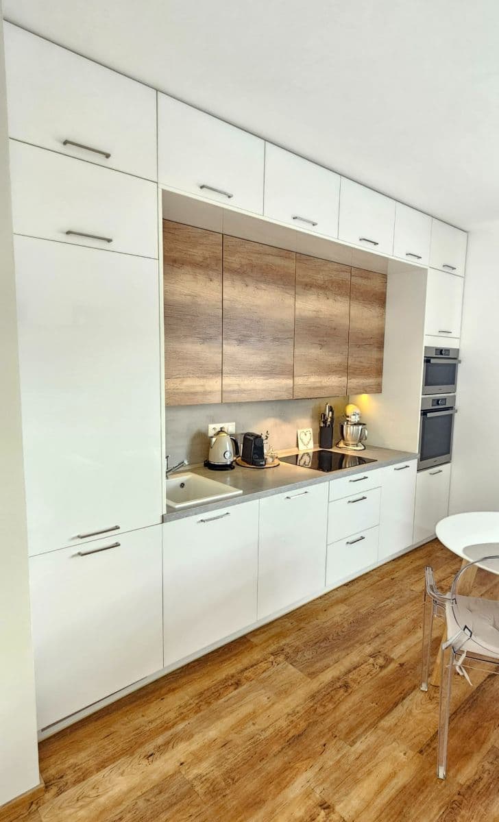 Predaj bytu 1-izbový 37 m², Štanderova, Praha, Praha Predaj bytu 1-izbový 37 m², Štanderova, Praha, Praha