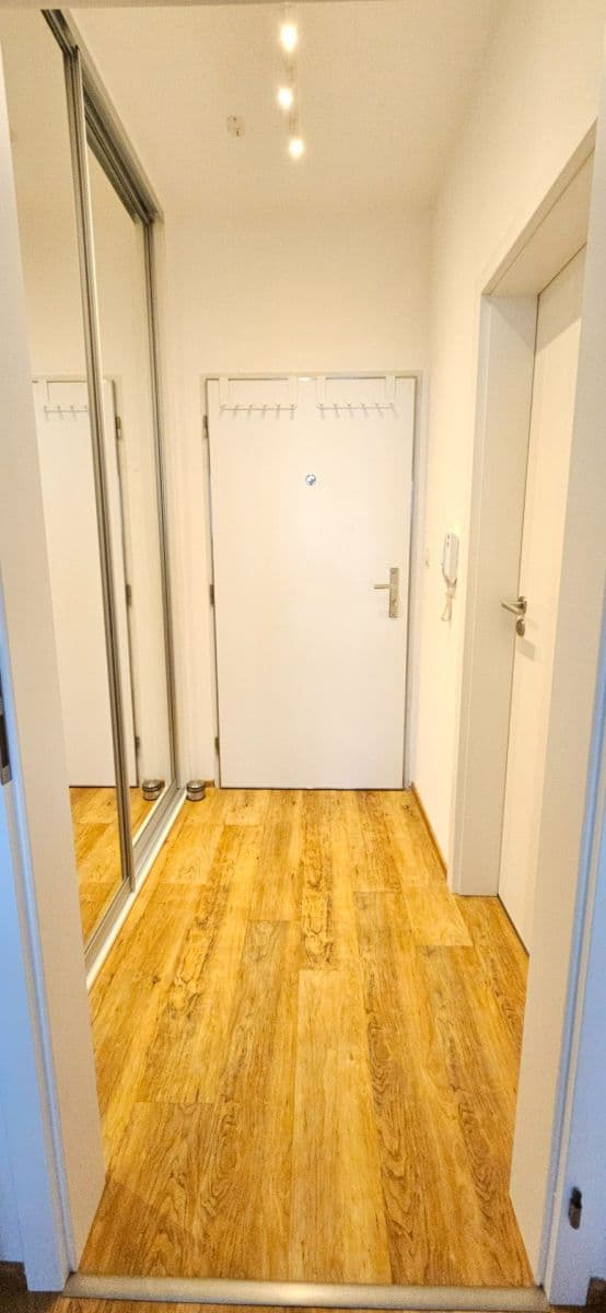 Predaj bytu 1-izbový 37 m², Štanderova, Praha, Praha Predaj bytu 1-izbový 37 m², Štanderova, Praha, Praha